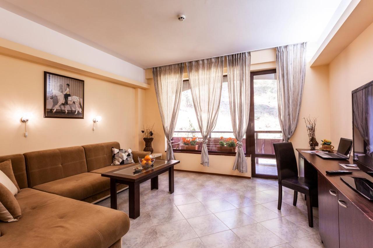 Spa Hotel Aspa Vila Banya  Extérieur photo