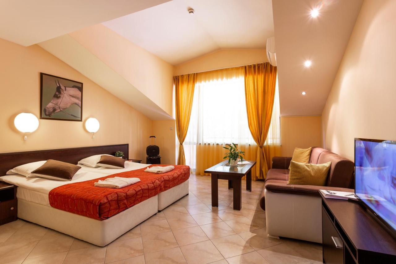 Spa Hotel Aspa Vila Banya  Extérieur photo