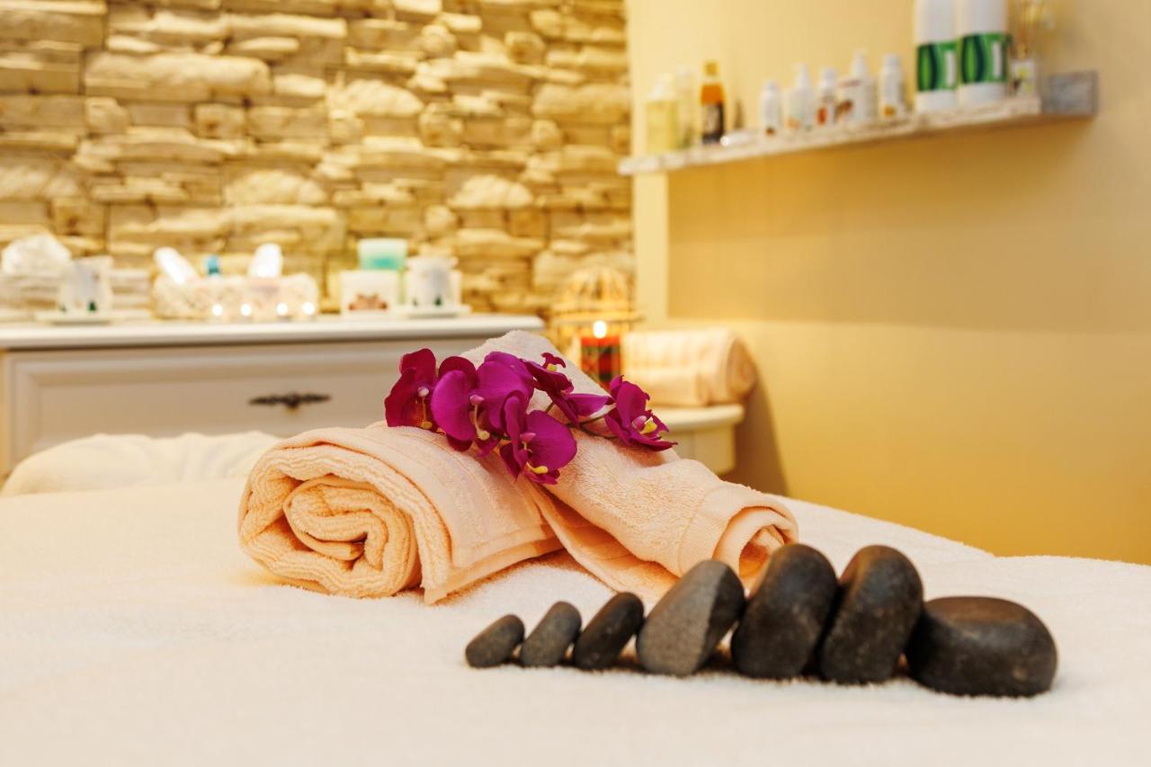 Spa Hotel Aspa Vila Banya  Extérieur photo