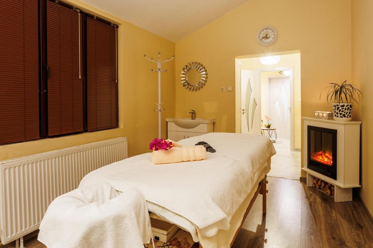 Spa Hotel Aspa Vila Banya  Extérieur photo